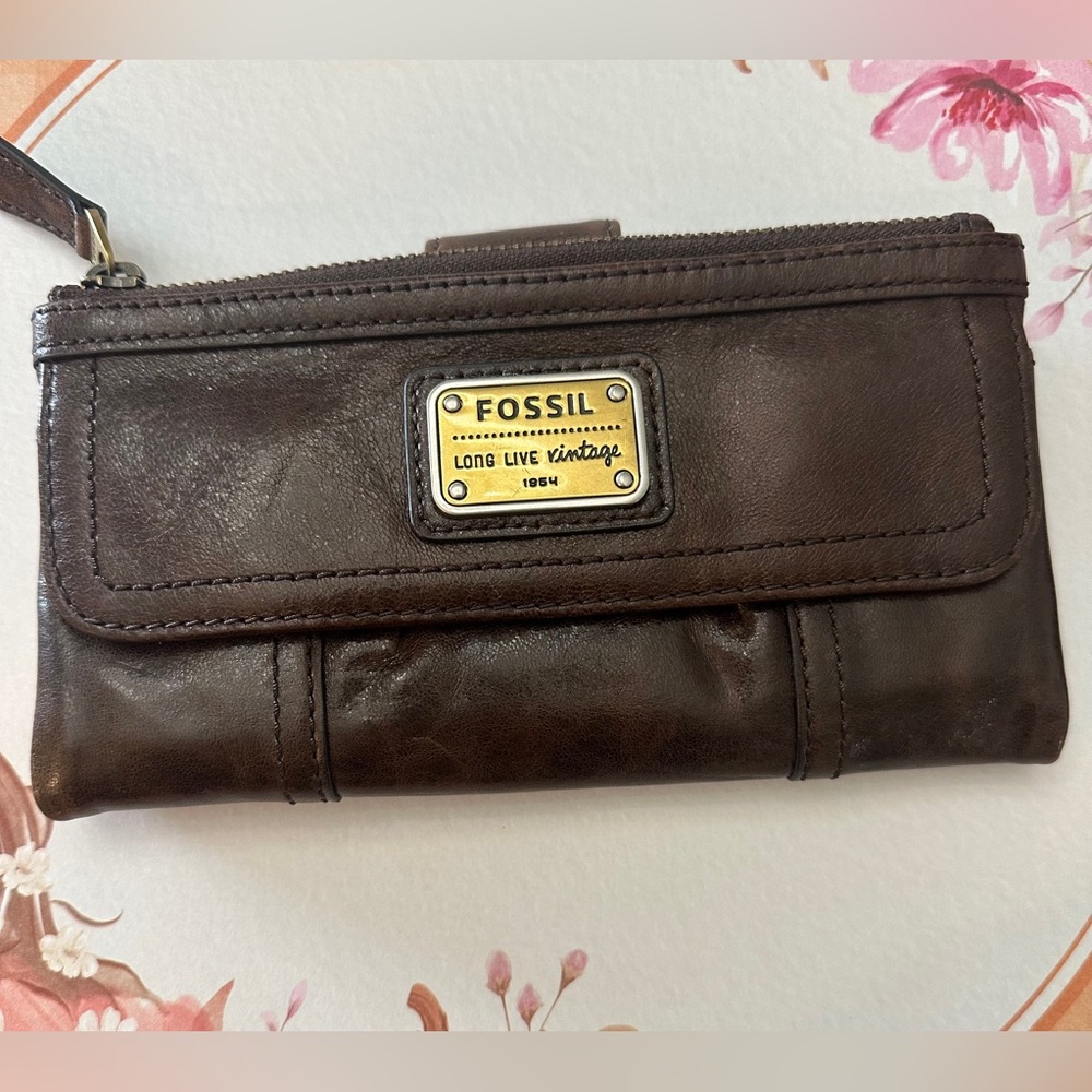 Fossil Long Live Vintage 1954 Women’s Brown Leather Wallet